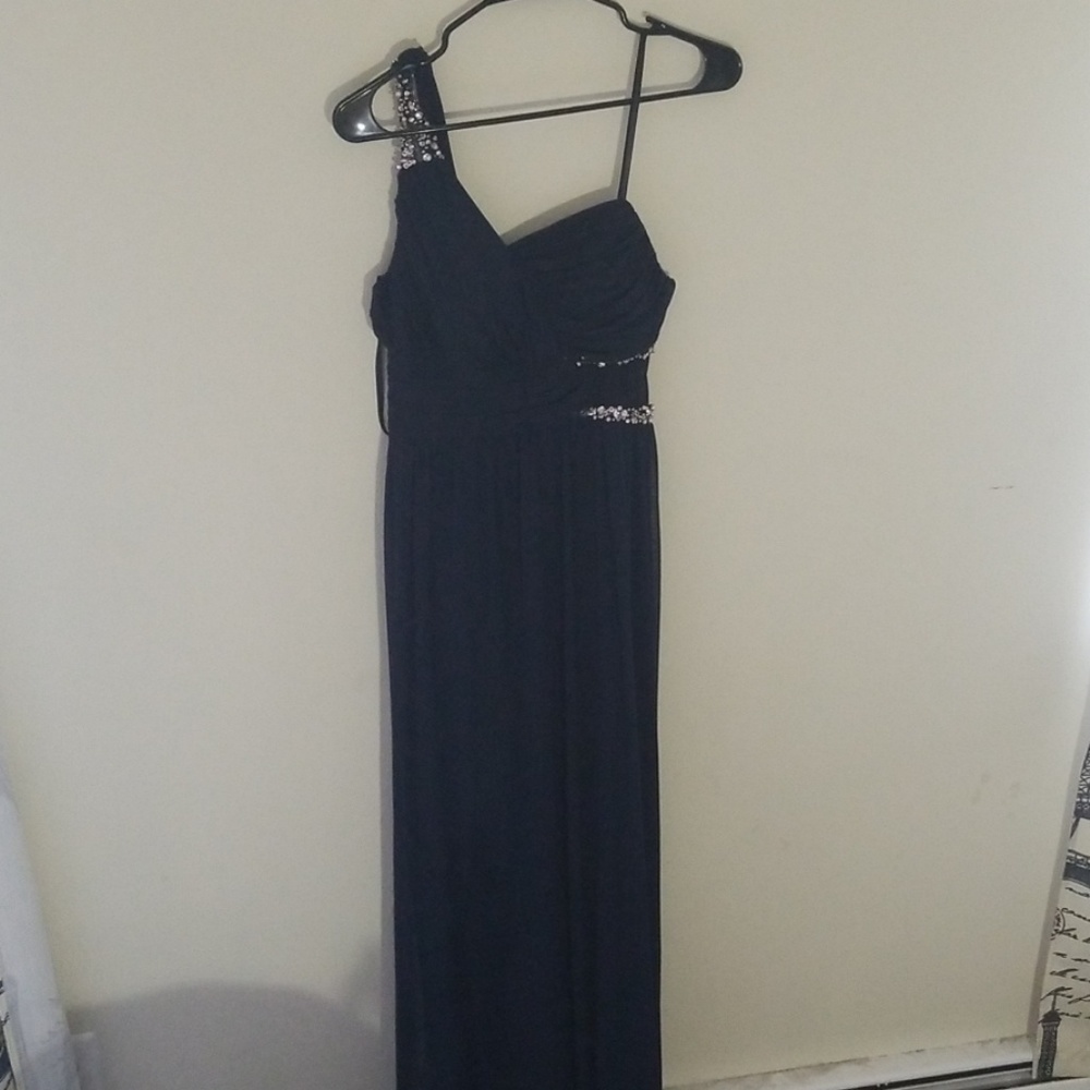 Beautiful navy blue dress looking for a new home